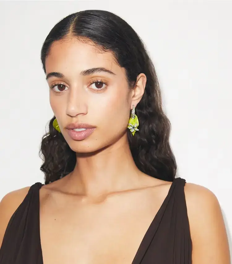 Curiosity Shell Hoop Earrings - Image 3