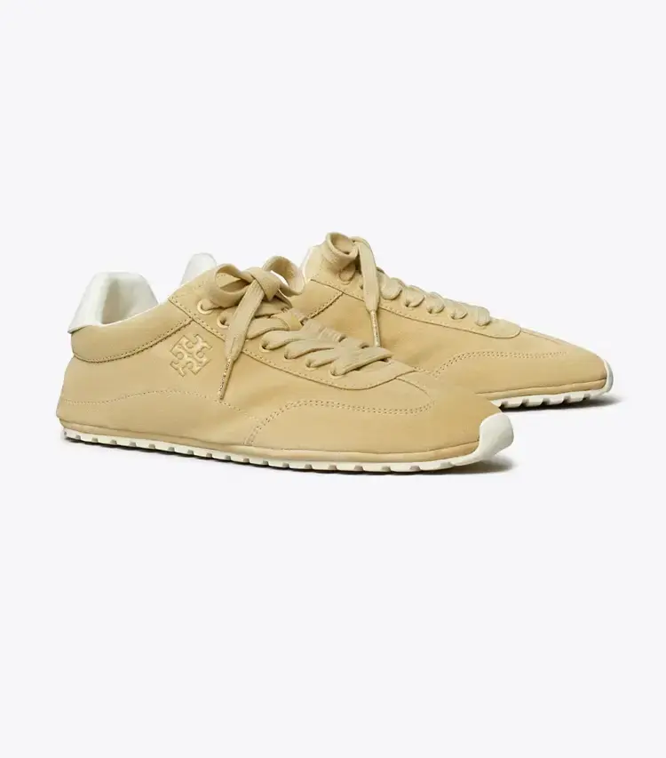 Field Sneaker