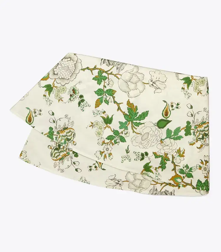 Happy Times Bouquet Round Tablecloth, 120"
