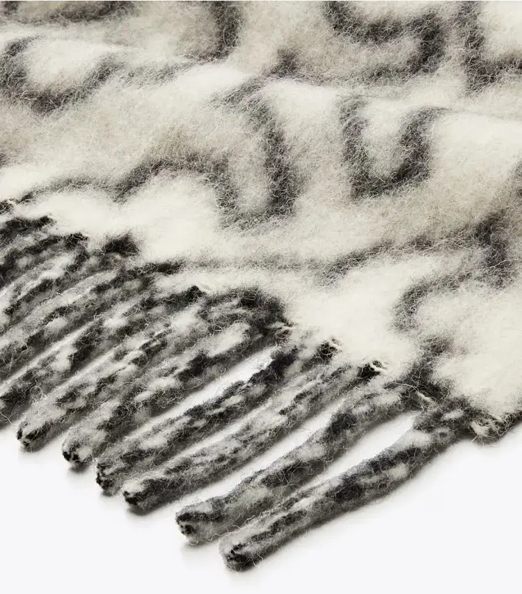 Puzzle Logo Scarf - Image 2