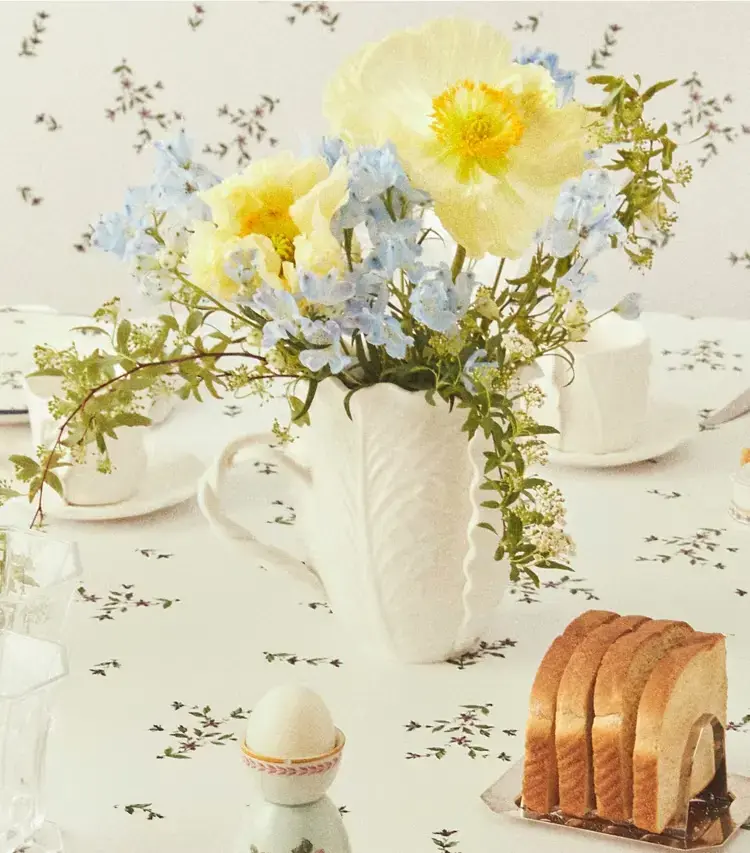 Lettuce Ware Pitcher - Image 3