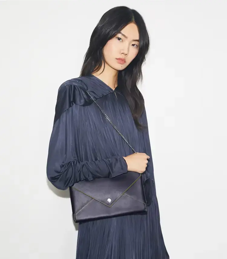 Smooth Leather Envelope Chain Pouch - Image 2